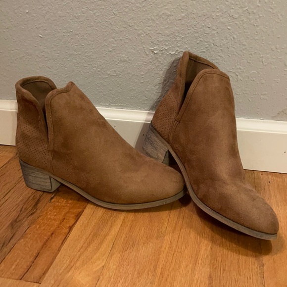 Seven7 Ankle Boot Bootie Size 8 Seven SFAMK Boots Booties Soho - Picture 1 of 10